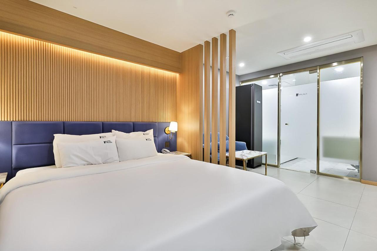 Hotel Palace Kjongdzsu Kültér fotó