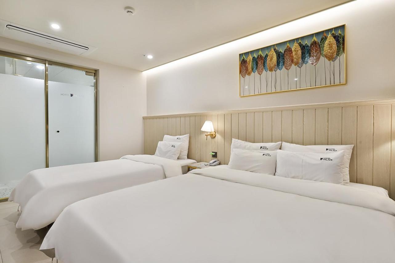 Hotel Palace Kjongdzsu Kültér fotó