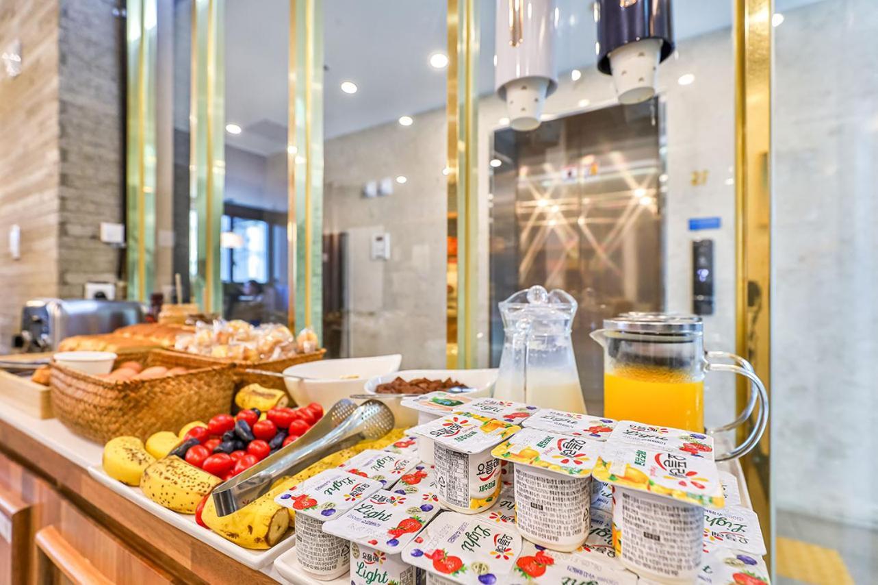 Hotel Palace Kjongdzsu Kültér fotó